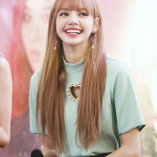 Profile picture of user loveee lisaaa