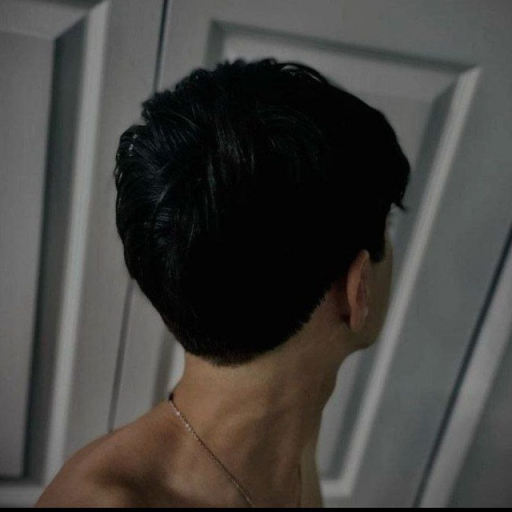 Profile picture of user qwertyuiop